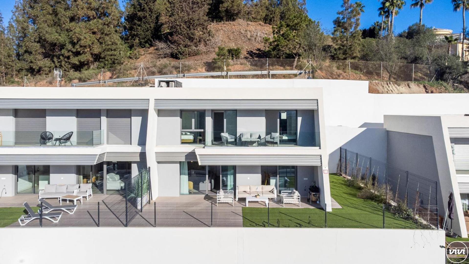 Vivi Homes - Elies House Pool, Gym, Spa & Sea View El Faro Exterior photo